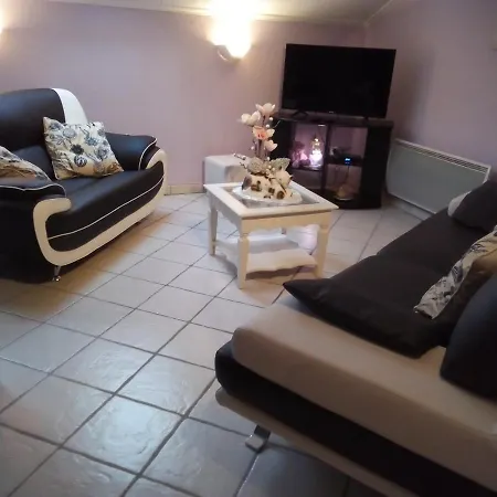 La Belle Endormie - A Apartment *